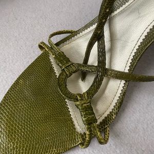 Nine West Sz 9.5 green strappy sandals